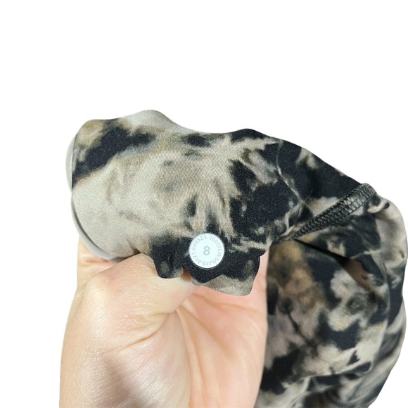 LULULEMON ~ Invigorate High Rise Tight Dispersed Raw Light Linen Multi Sz 8 - Picture 8 of 15